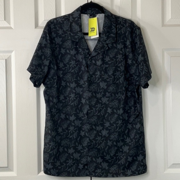 All In Motion - Men's Resort Shirt Size L - Picture 2 of 10